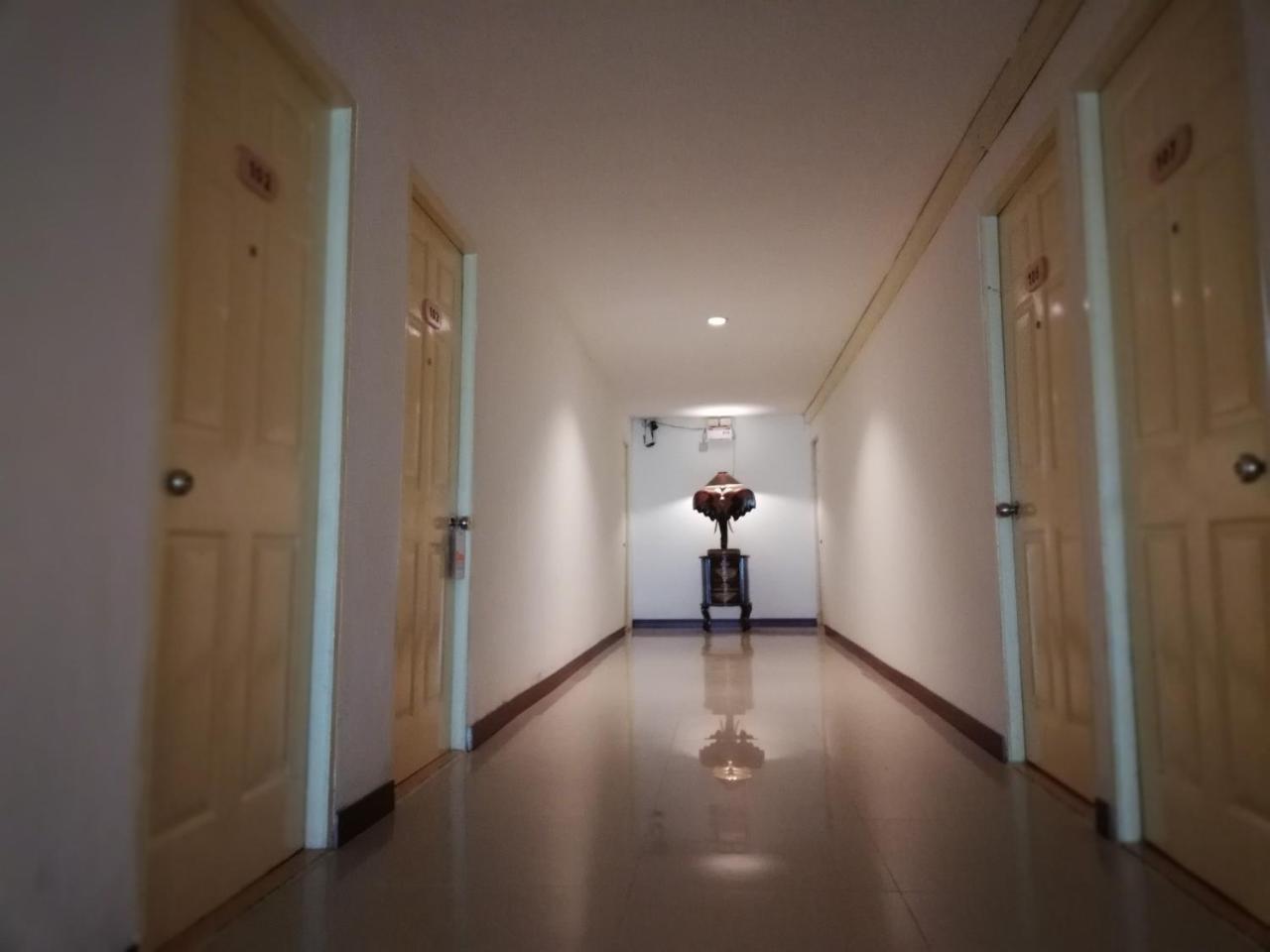 Rinradee Place Buriram Bagian luar foto